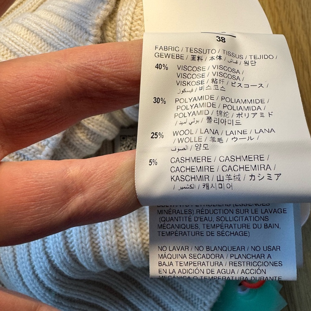 Off White by Virgil Abloh basic crewneck sweater … - image 9